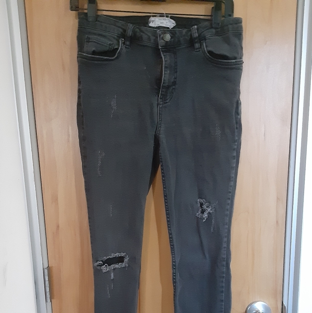 Free People Distressed Jeans